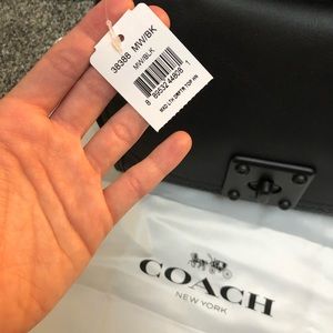 COACH 👜